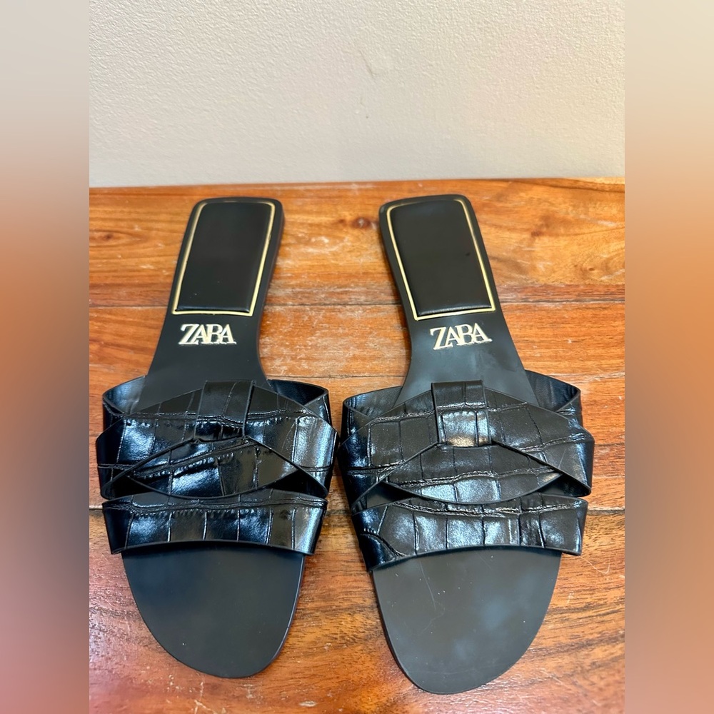 Zara Faux Croc Leather Black Sandal Size 9.5